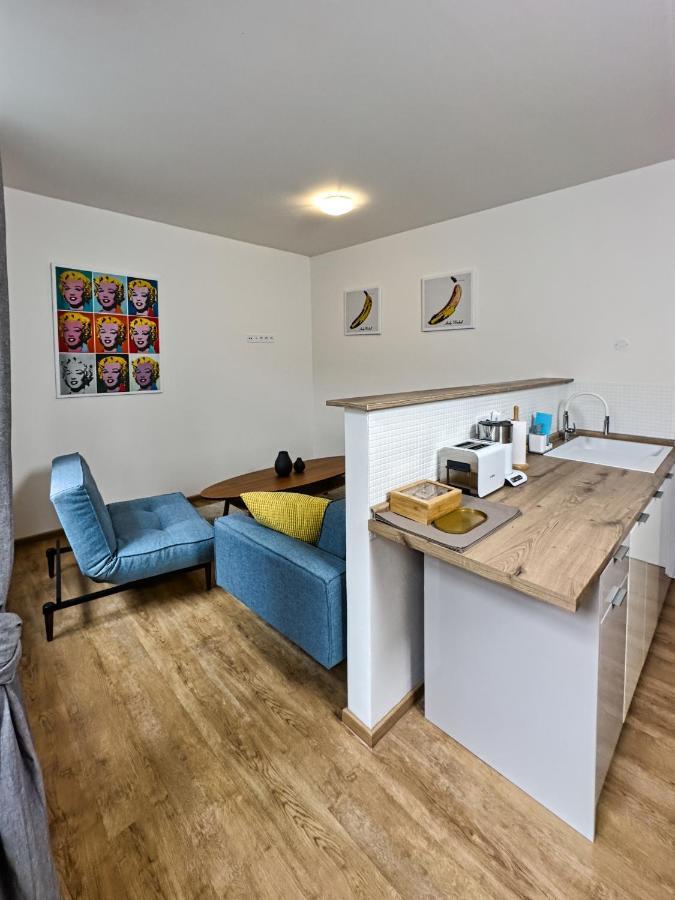 Gallery Apartments 리베레츠 외부 사진