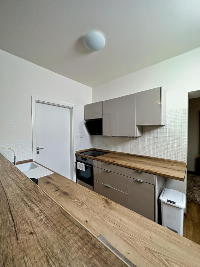 Gallery Apartments 리베레츠 외부 사진