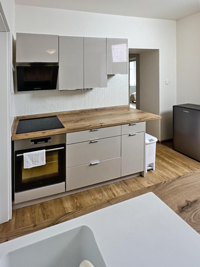 Gallery Apartments 리베레츠 외부 사진