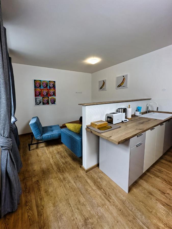 Gallery Apartments 리베레츠 외부 사진